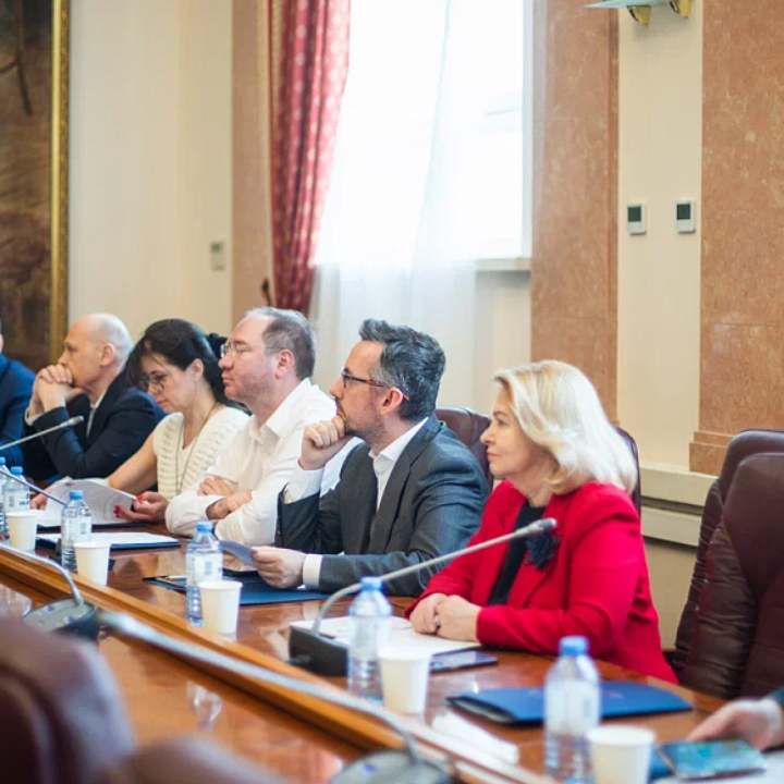 RUSSIAN BAR ASSOCIATION ROUND TABLE ON ARBITRATION