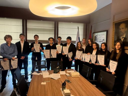 ADVANCED CAREER GUIDANCE INTERNSHIP FOR STUDENTS OF THE MOSCOW SCHOOL OF ECONOMICS